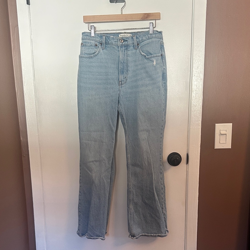Abercrombie Vintage Flare Hi Rise Jeans